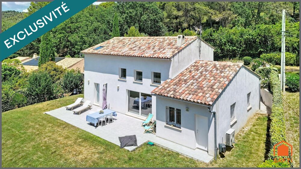 Villa récente de 133m² posée sur 1300m² de terrain clos