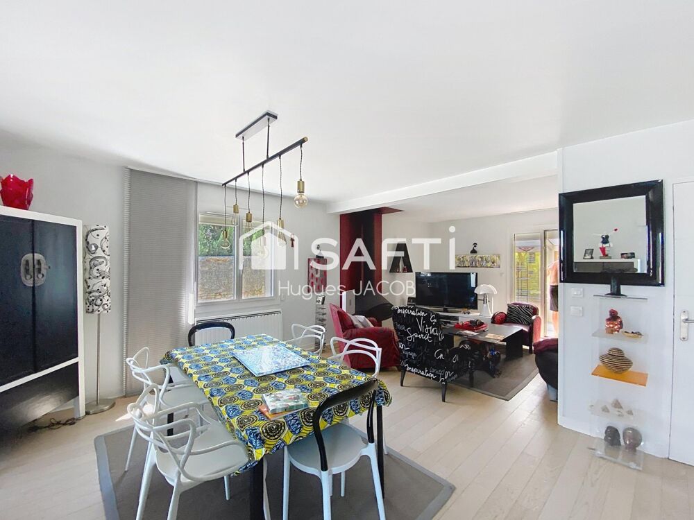 Vente Maison Proche toutes commodités maison avec 4 chambres, véranda et sous-sol Verson