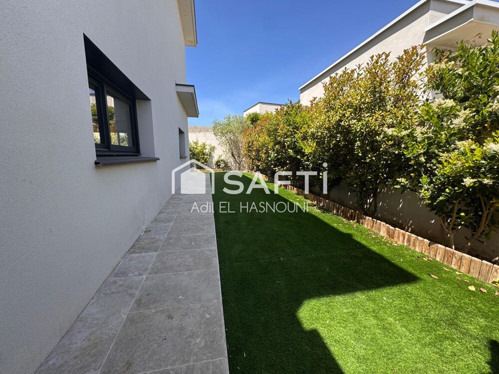 Maison contemporaine avec piscine  142 m² habitables  5 chambres  Terrain de 442 m²