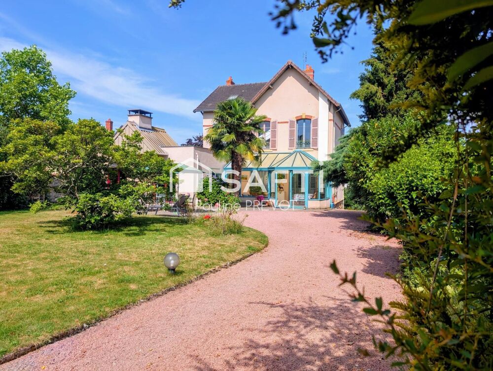 Maison 10 pièces 208 m² · à Paray-le-Monial · 208 m² · 330 000 €
