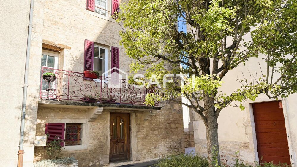 Grande maison de village rénovée dans un village viticole renommé