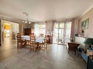  Maison à vendre 10 pièces 186 m²