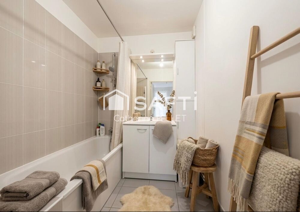 Vente Appartement Appartement 2 pièces avec balcon et parking boxé dans résidence récente Orly