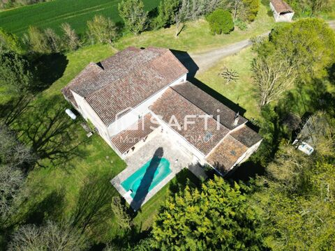   Authentique maison en pierre avec piscine, d�pendances et mobile-home Maison - 6 pi�ce(s) - 214 m�