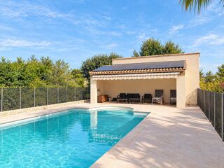Vente Maison Villa de plain-pied, 5 chambres, piscine, sur 1 800 m² environ – Roquebrune-sur-Argens Roquebrune-sur-argens