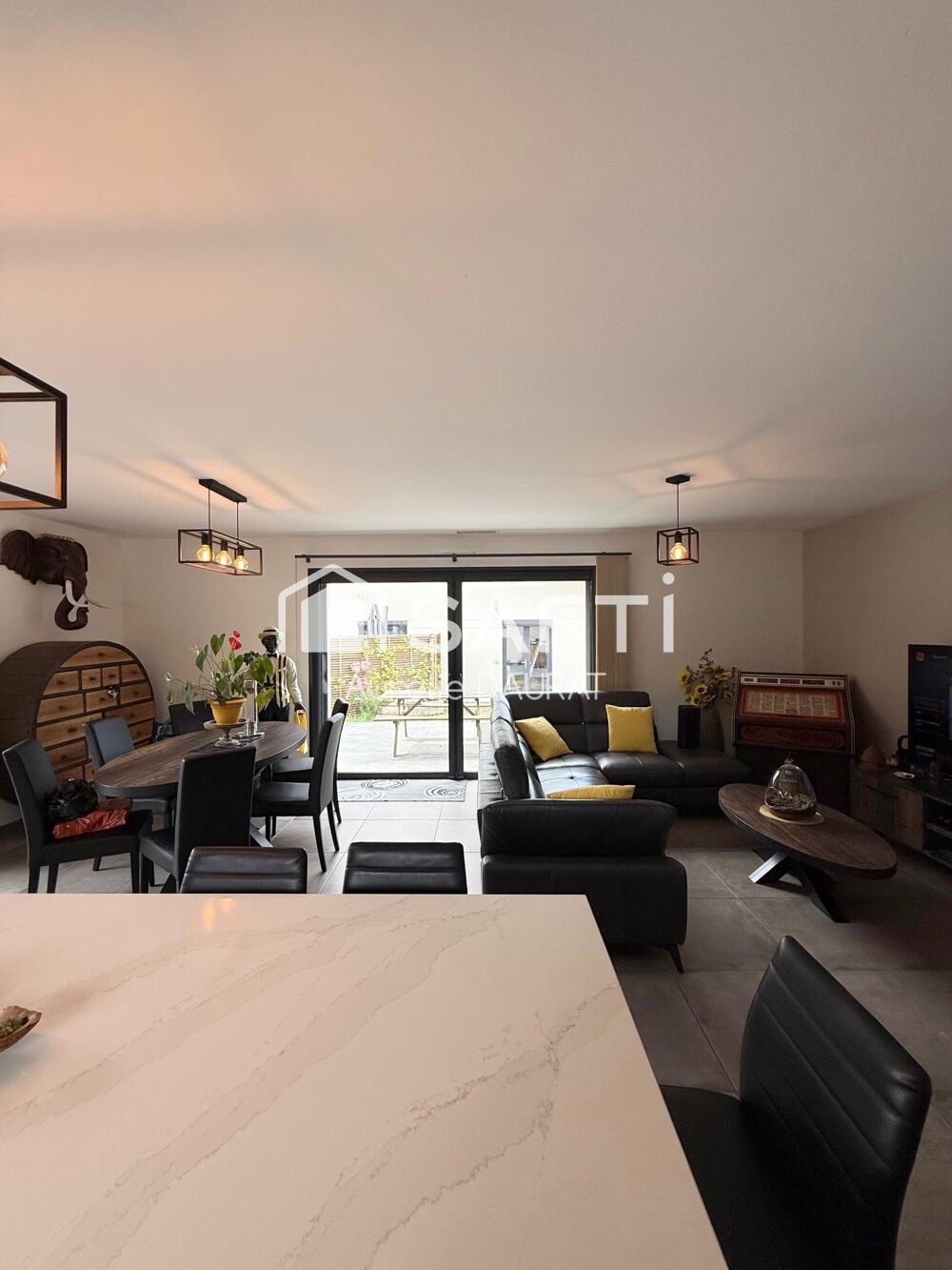 Vente Maison Bien rare avec gîte et prestations premium Salles