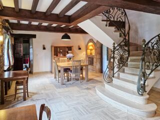  Propriété/château à vendre 10 pièces 226 m²
