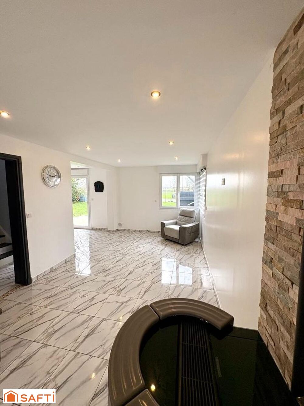 Vente Maison MAISON INDIVIDUELLE 135 M� AVEC 5 CH JARDIN 515 M� Looberghe