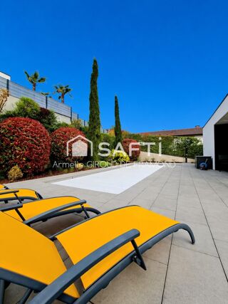  Maison à vendre 8 pièces 236 m²