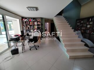  Maison � vendre 9 pi�ces 448 m�