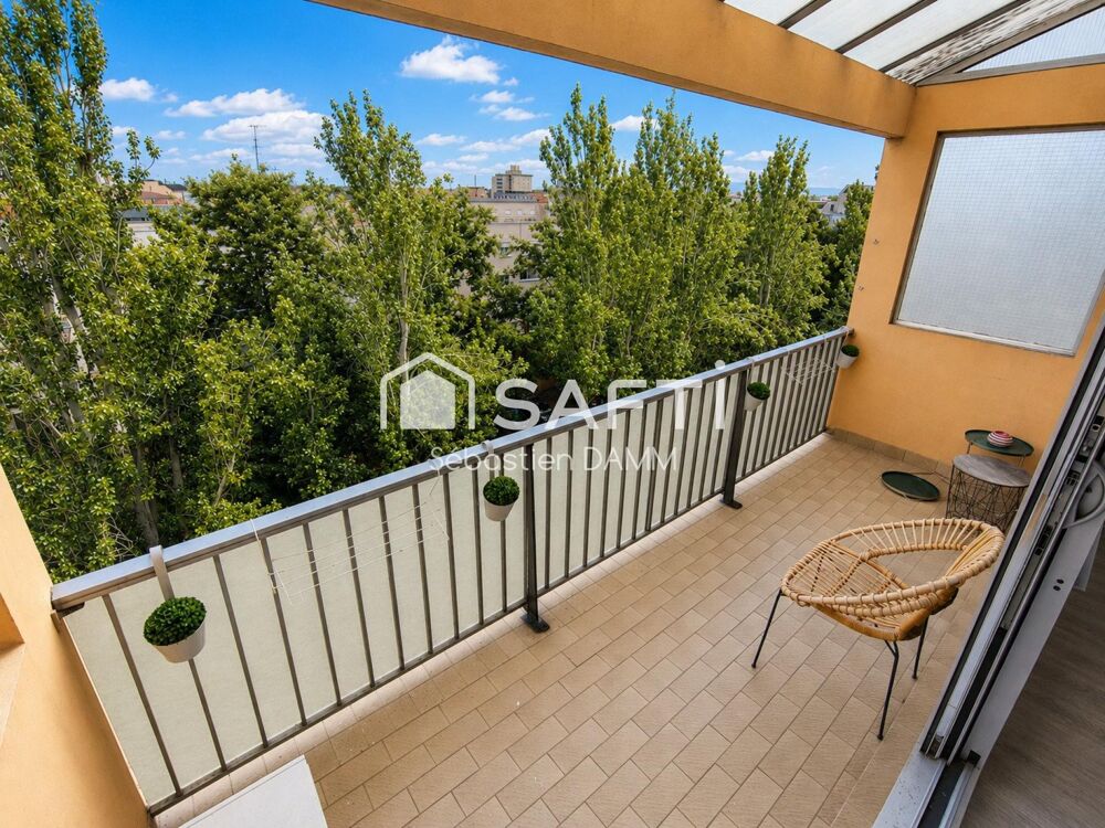 MULHOUSE  Appartement 3 pièces de 75 m²  Dernier étage avec ascenseur  2 balcons  Garage  Cave