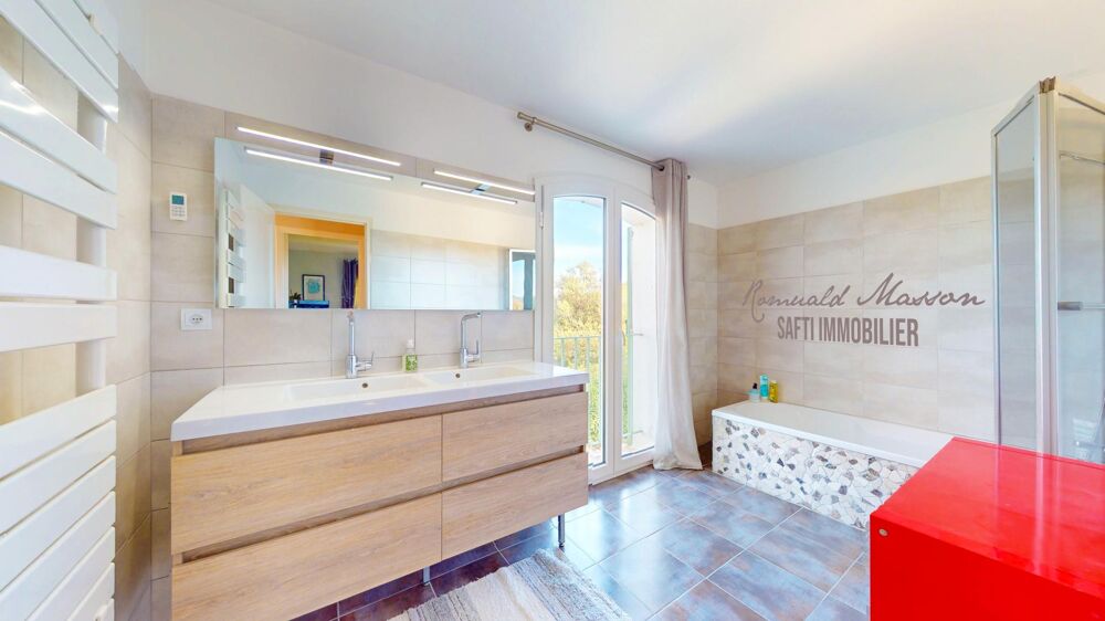 � vendre  Maison Solli�s-Ville (83210)