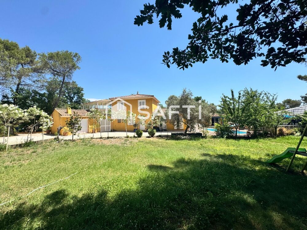 Vente Maison Villa T5 traditionnelle de 165 m² avec piscine et grand garage. Saint-maximin-la-sainte-baume