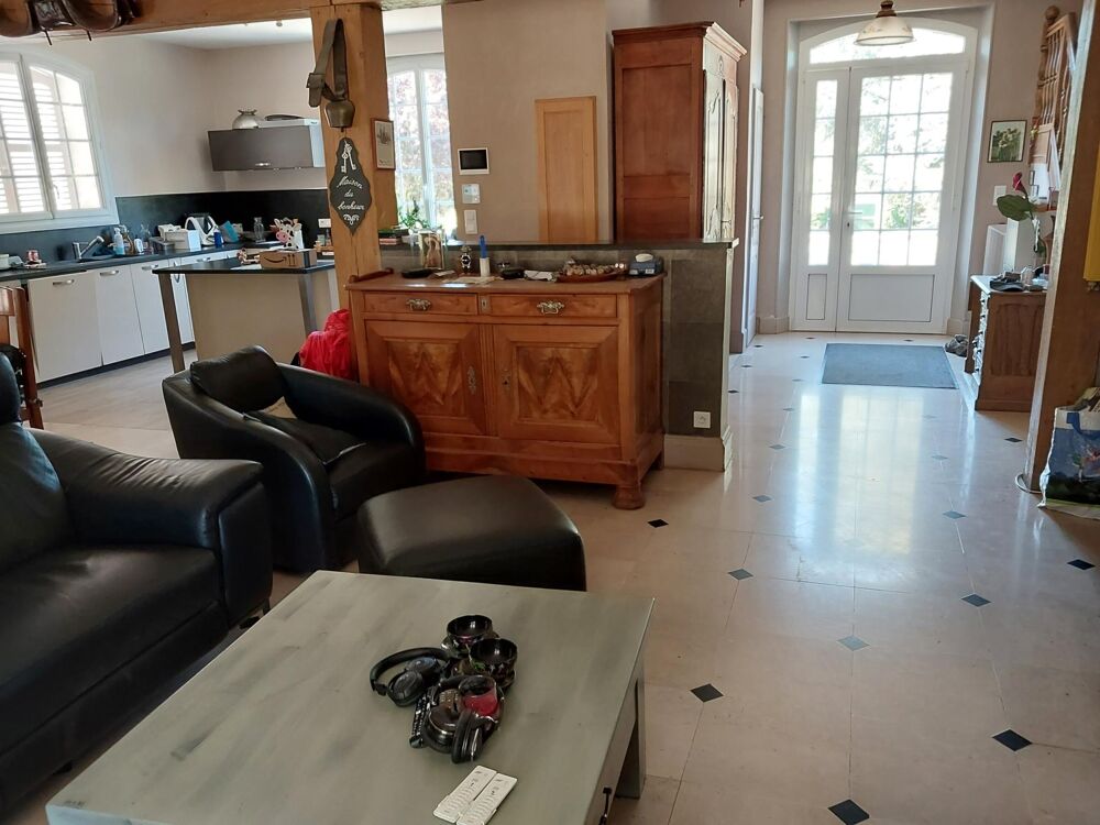 Belle villa idéalement située en centre de LOCHES