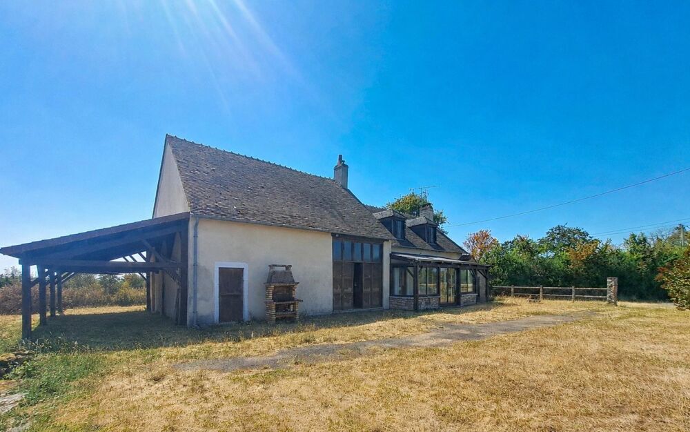 Vente Maison Vous recherchez le calme, la nature et un cadre de vie paisible ? Cette propriété au beau potentiel n'attend plus que vous ! Tranzault