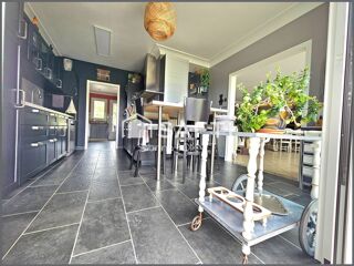  Maison � vendre 7 pi�ces 212 m�