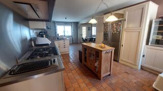  Maison à vendre 10 pièces 251 m²