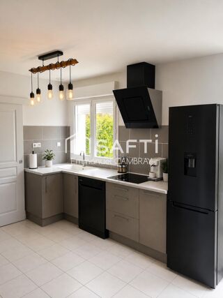 Vente Maison Pavillon familiale de 100 m² à Auneau – 4 chambres, jardin et terrasse  Située à Auneau-Bleury-Saint-Symphorien (28700), dans un Auneau-bleury-saint-symphorien