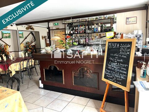   Magnifique hôtel-restaurant entièrement équipé, disposant d'une licence IV. 