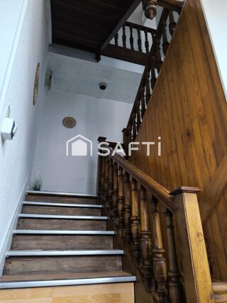  Maison  vendre 10 pices 230 m