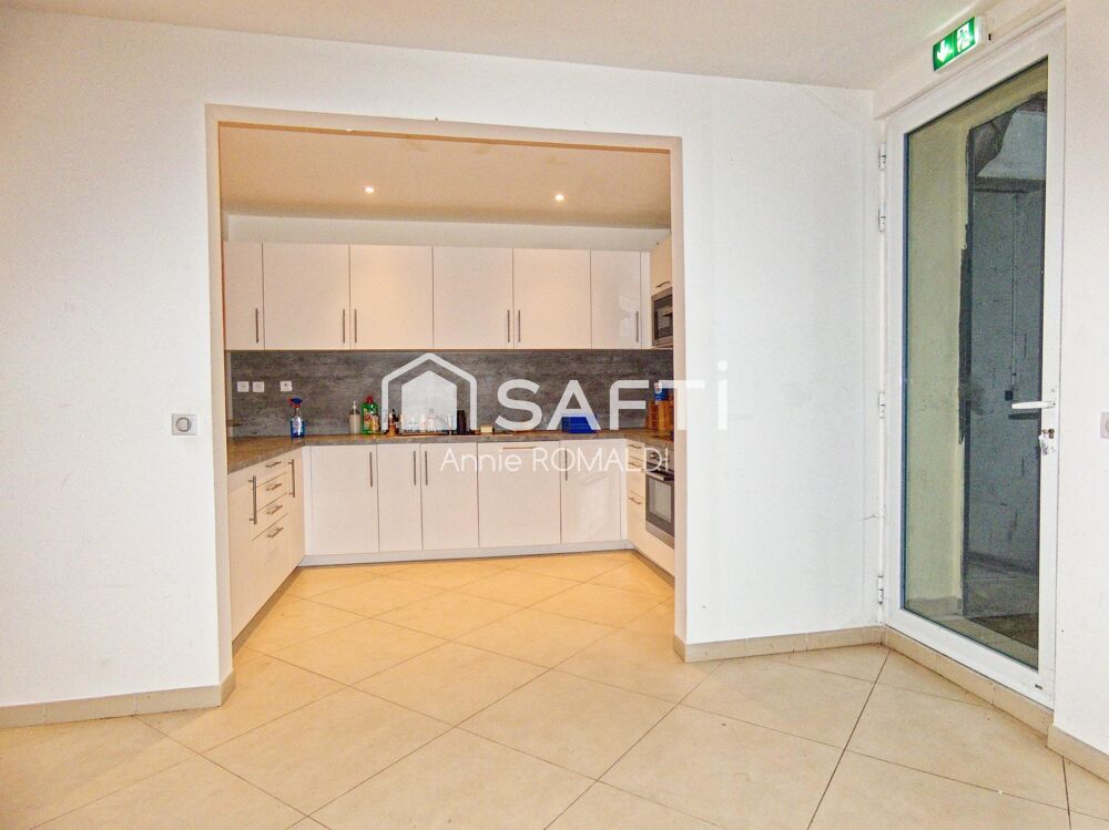 Vente Appartement APPARTEMENT/BUREAUX 140M 2 ENVIRON - PLAIN-PIED - 5 PIECES Argenteuil