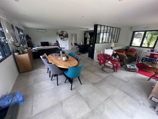  Maison à vendre 8 pièces 212 m²