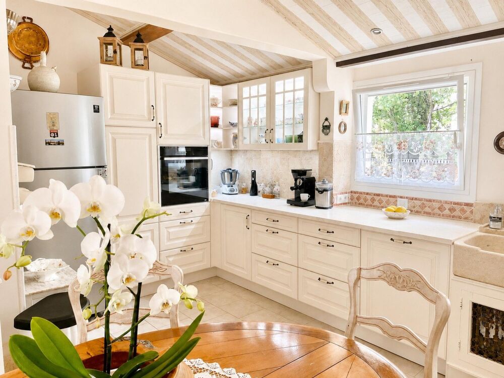 Vente Maison VILLA  6 PIECES avec GARAGE - PISCINE CHAUFFEE & VUE DEGAGEE Seillans