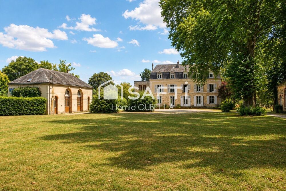 Vente Maison Demeure de caractère avec dépendances au cœur d'un parc arboré Saint-pavace