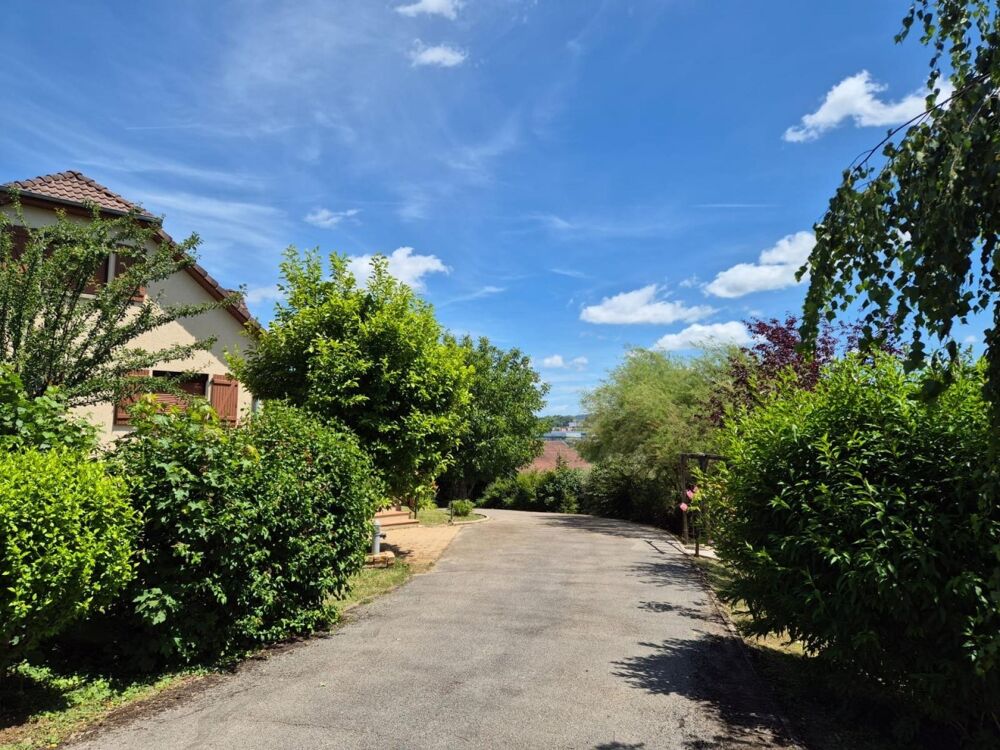 Maison familiale - Terrain 1 563 m² - Besançon Montboucons
