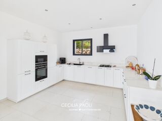  Maison � vendre 9 pi�ces 316 m�