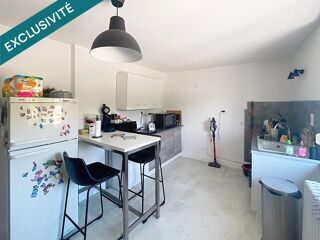  Immeuble � vendre 338 m�