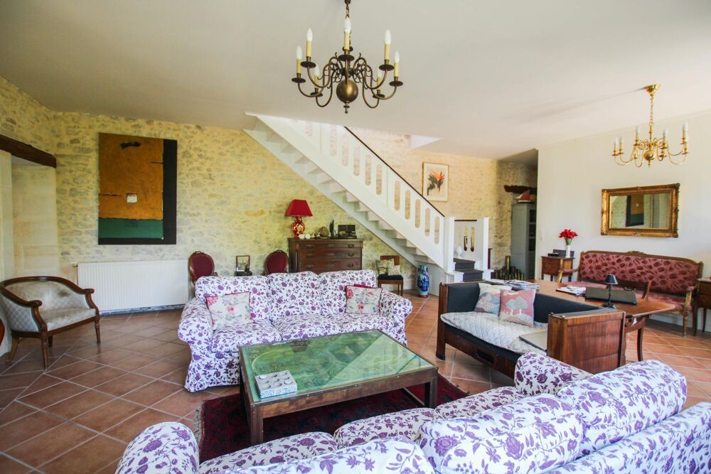 � vendre  Maison Reignac (33860)