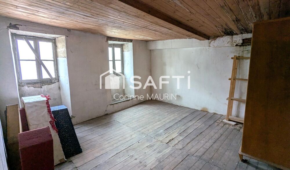 Vente Immeuble Rare sur le secteur : immeuble 3 niveaux � r�inventer pour forte rentabilit�. Barbezieux-saint-hilaire