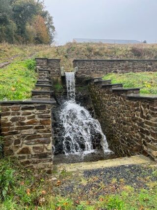  Immeuble � vendre 700 m�