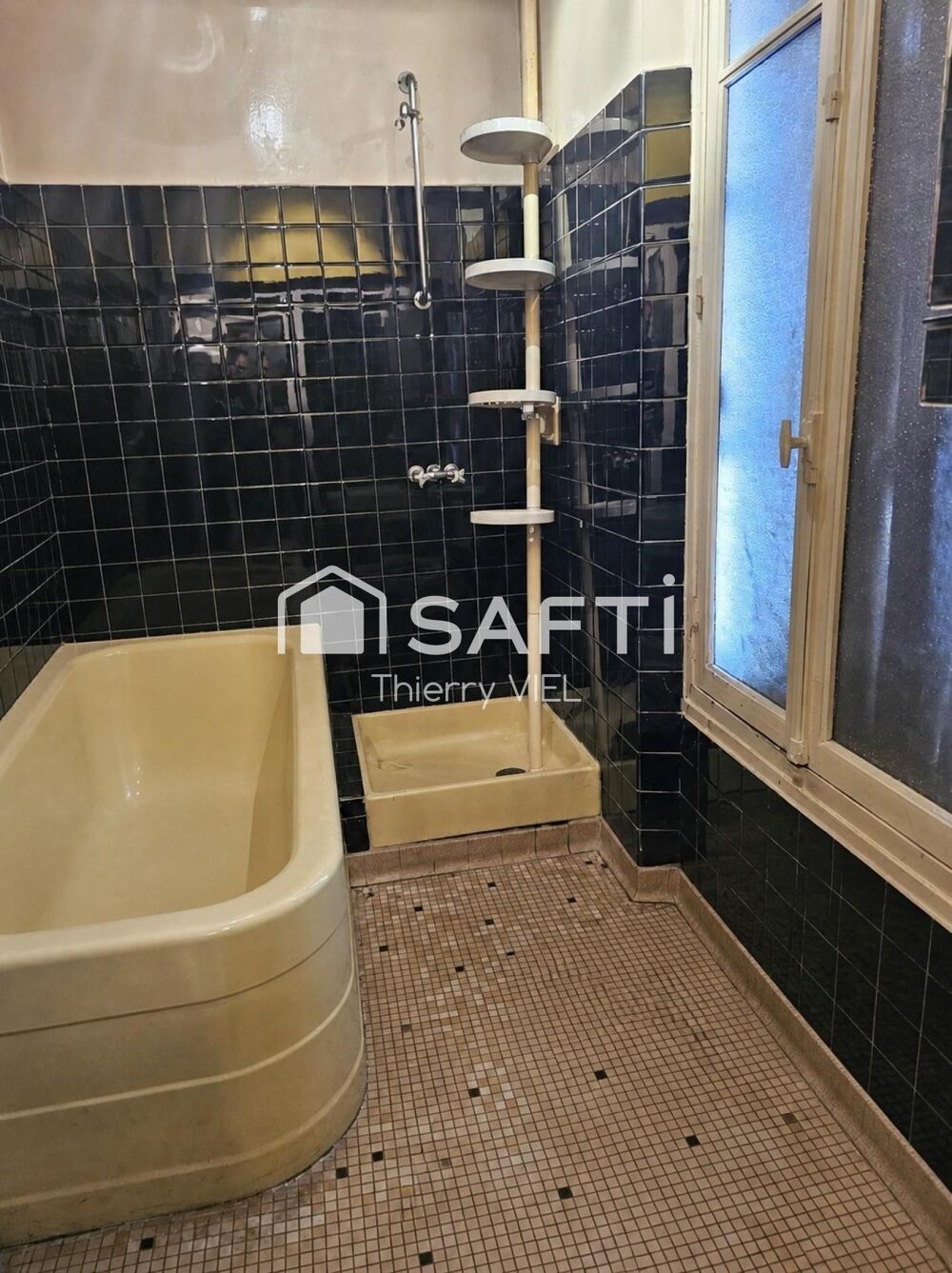 Vente Appartement Montreuil - 4pièces/2ch - gde terrasse - à rénover Montreuil