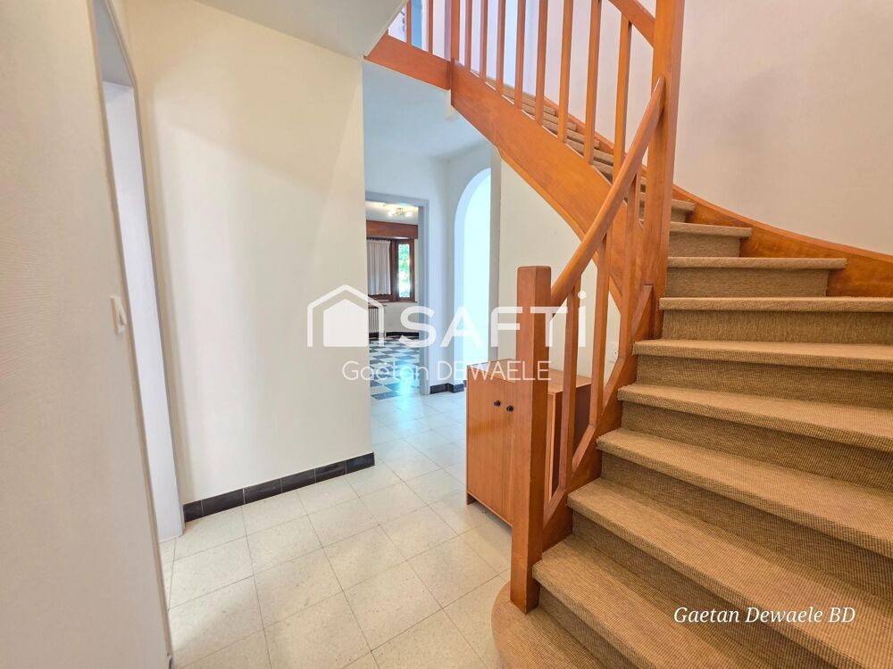 Vente Maison Maison semi plain, 4 chambres, garage et jardin Hondschoote