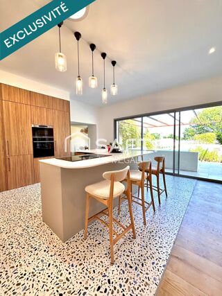  Maison  vendre 8 pices 284 m