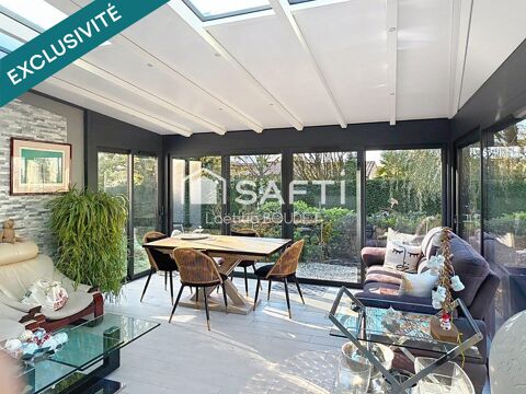   Nouveaut en Exclusivit  Vergeroux | Maison de plain-pied  3 chambres  Piscine  Deux doubles garages Maison - 6 pice(s) - 204 m