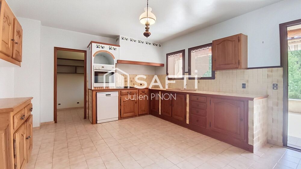 Vente Maison Maison de plain-pied 140m² avec grand terrain – Apt (84400) Apt