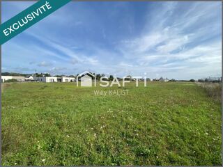 Vente Terrain Superbe et vaste terrain constructible de 7381m² Cinq-mars-la-pile
