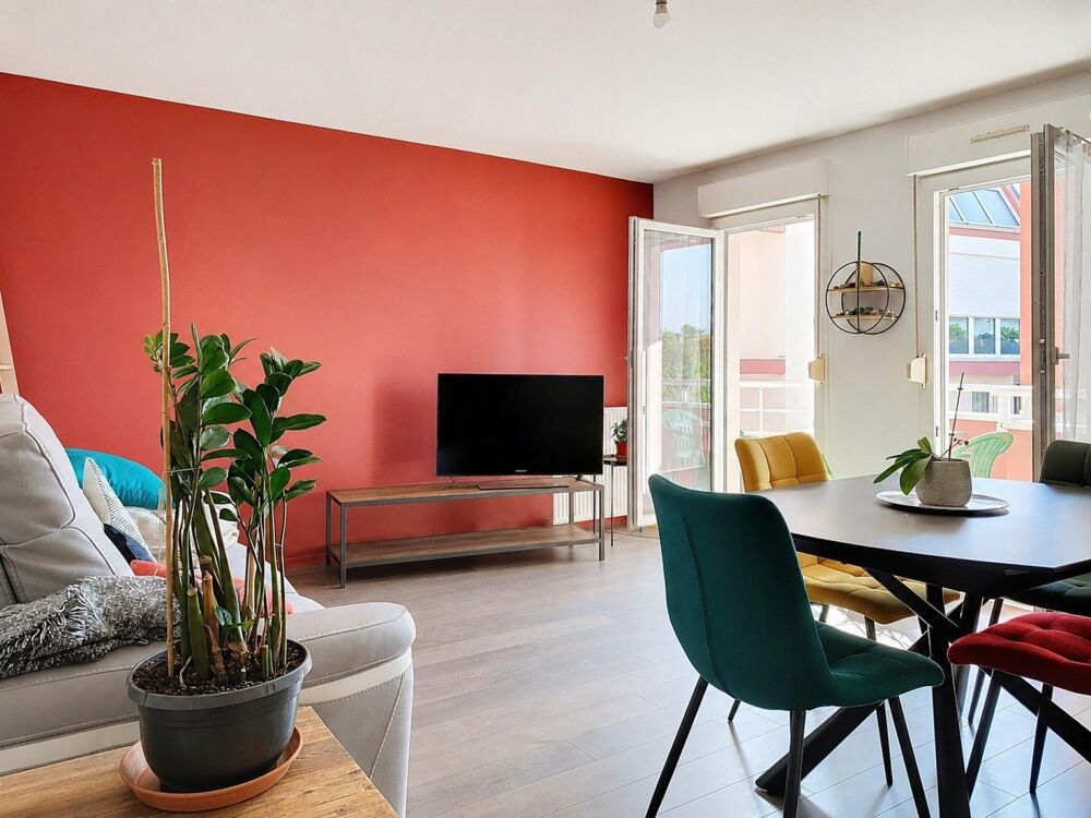 Vente Appartement FONTAINE-LÈS-DIJON - T4, deux balcons et parking en sous-sol Fontaine-les-dijon