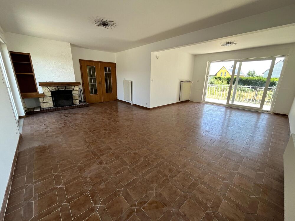 Belle maison plain-pied de 151 m² avec 4 chambres et sous-sol complet sur 16,50 ares à Hirtzfelden