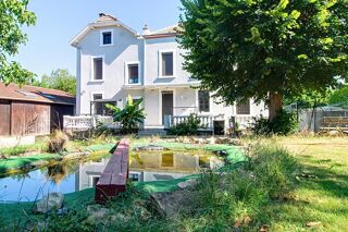  Maison � vendre 12 pi�ces 251 m�