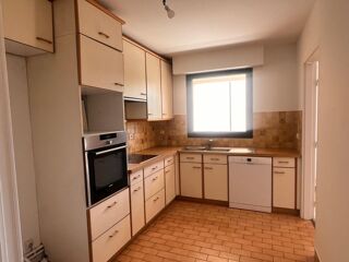  Appartement à louer 4 pièces 98 m²