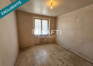  Immeuble � vendre 121 m�