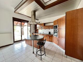  Maison � vendre 7 pi�ces 215 m�