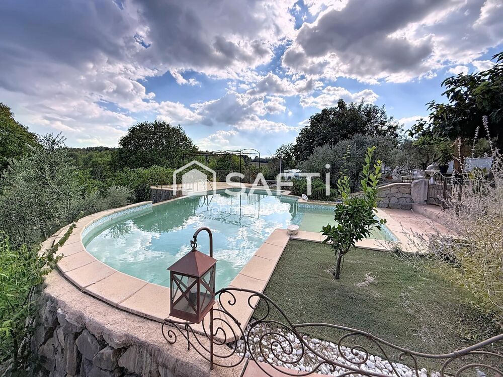 Carcès  Maison plein sud avec piscine et fort potentiel dévolution sur 2 500 m²