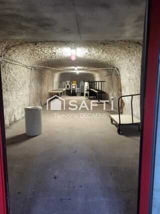  Immeuble à vendre 181 m²