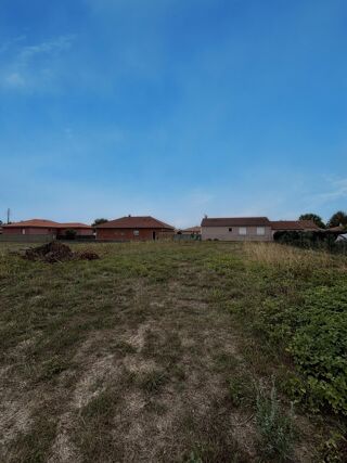  Terrain à vendre 975 m²