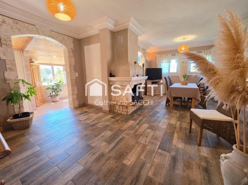 Vente Maison Villa rénovée - Calme - Piscine sans vis-à-vis Saint-raphael